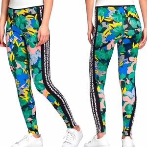 x HER Studio London Tights
ADIDAS ORIGINALS med